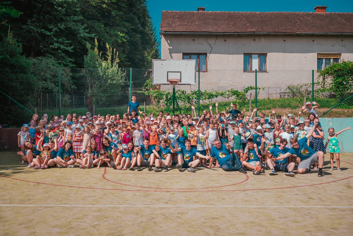 Skupinska fotografija 21. Lotmerškega oratorija 2024